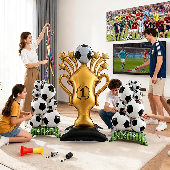 Globos de fútbol y trofeo